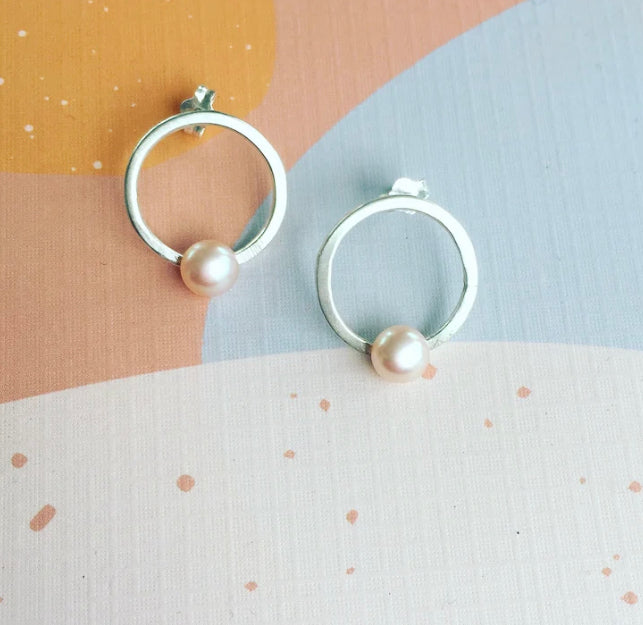 Circle Pearl Studs